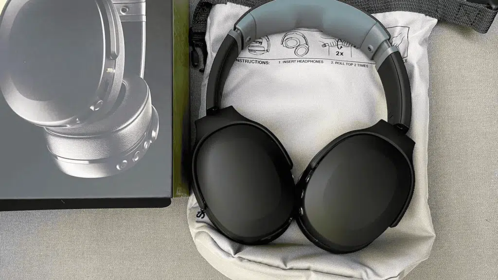 features of skullcandy crusher evo