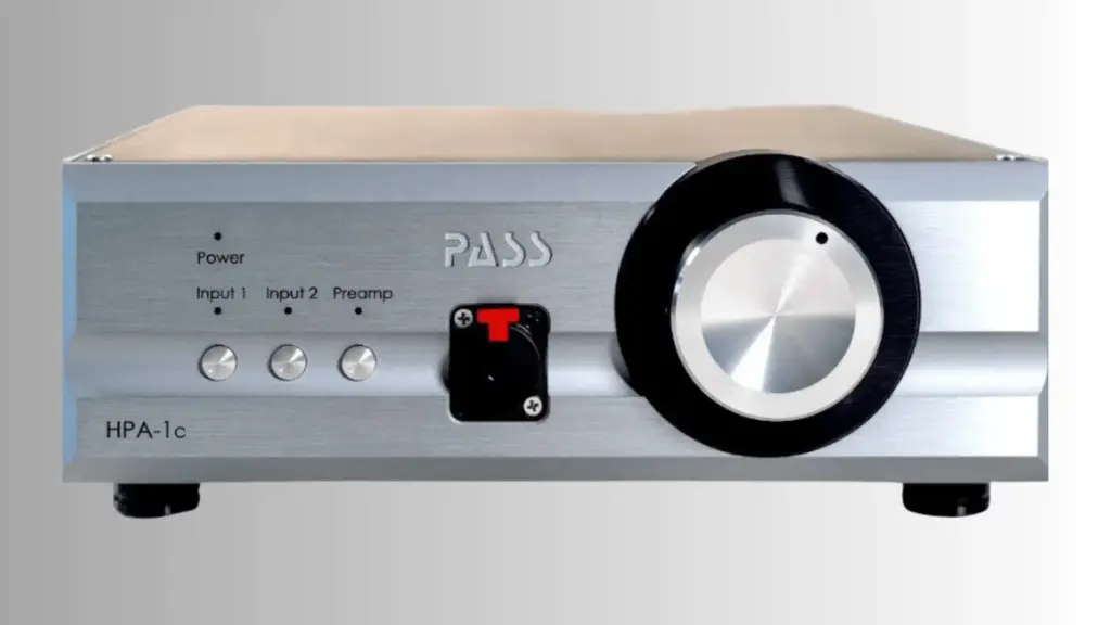 Enleum AMP-23R solid-state headphone amplifier with compact design delivering powerful output for high-end headphone listening (1)